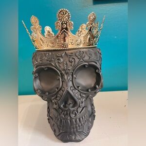 Bath & Body Works Filigree Skull Crown Candle Holder – Gothic Halloween Decor 🖤